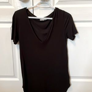 Women’s black t shirt